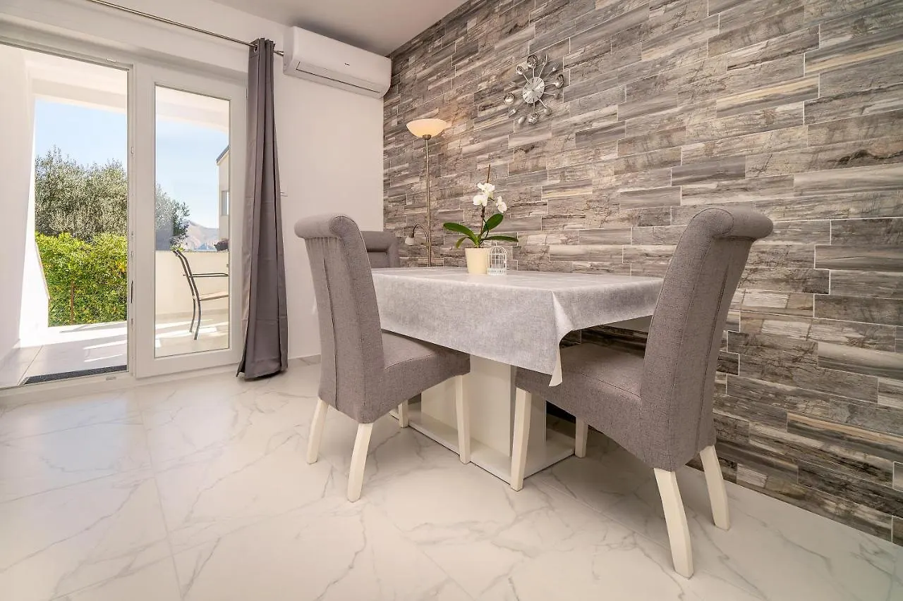Apartments Kricin 14 Laura Baska